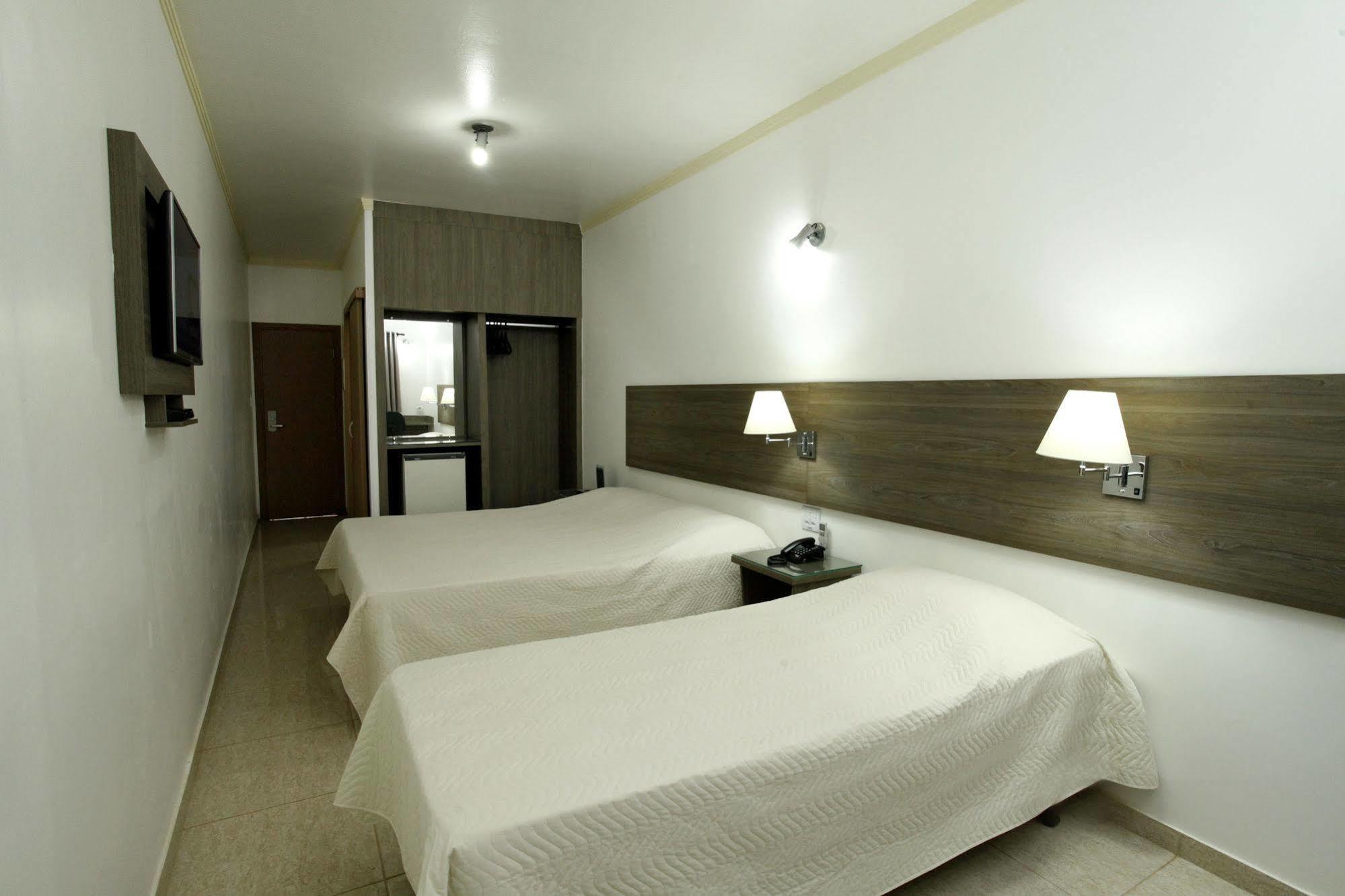 Indaia Hotel São Carlos Eksteriør billede