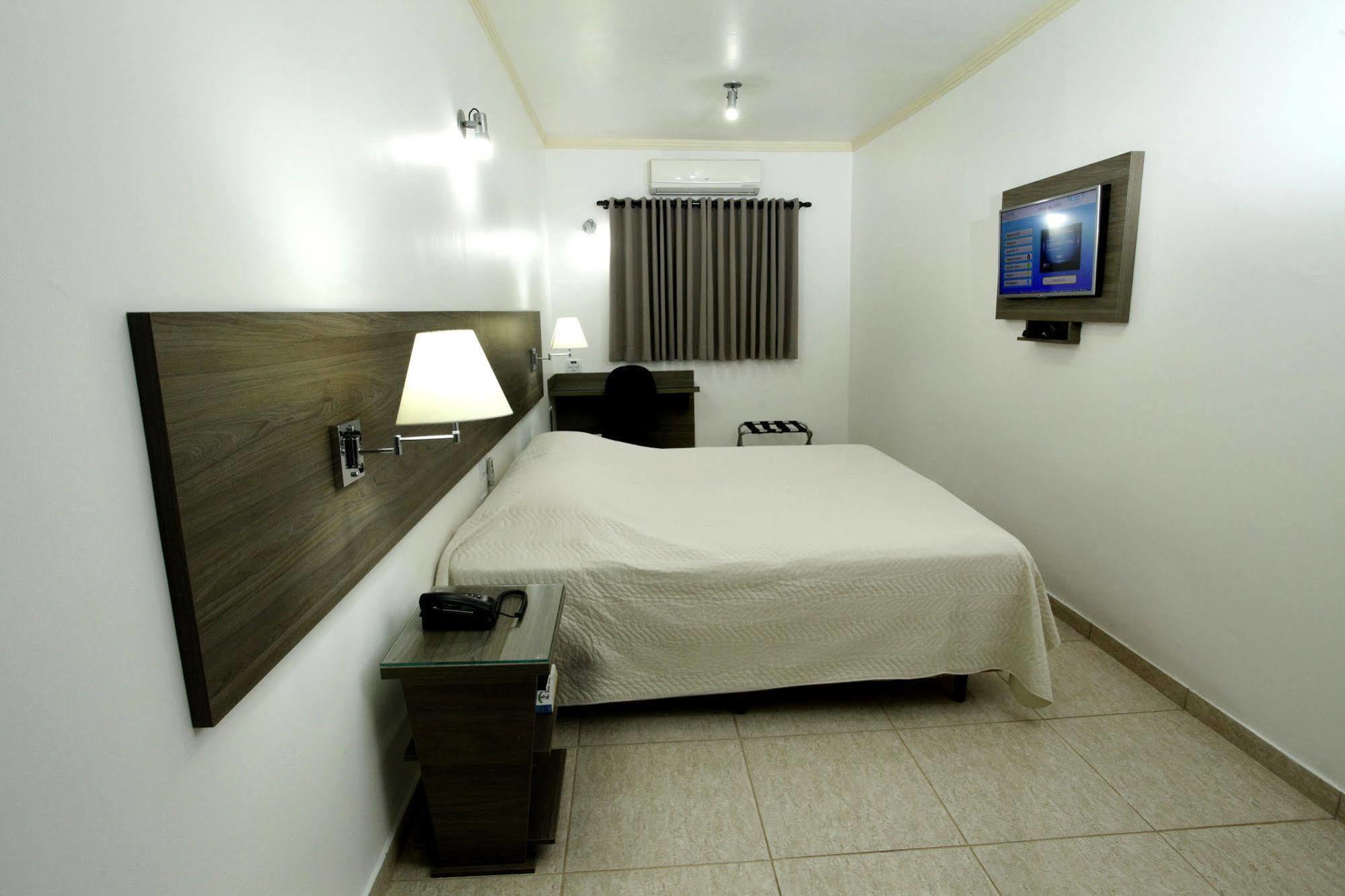 Indaia Hotel São Carlos Eksteriør billede