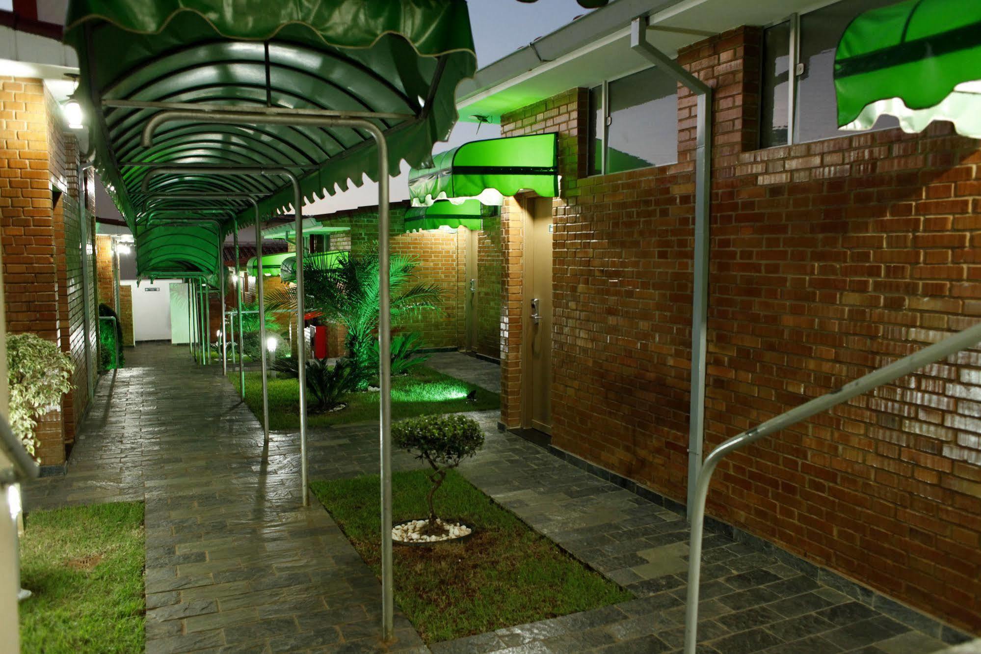 Indaia Hotel São Carlos Eksteriør billede